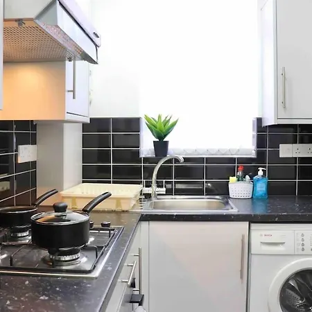 Contemporary & Stylish House . Free Parking Apartment Beeston Hill Exterior photo